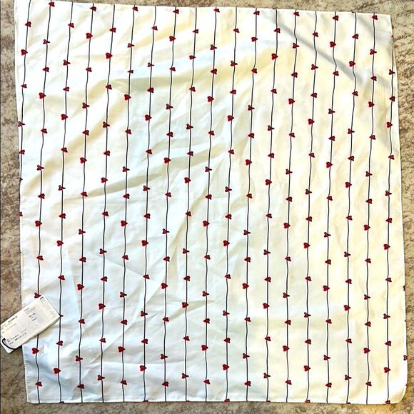 White and Red hearts Floral Patterned Scarf - Picture 1 of 6